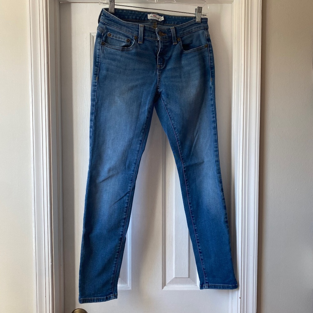 Size 4 Vineyard Vines stretch ankle jeans